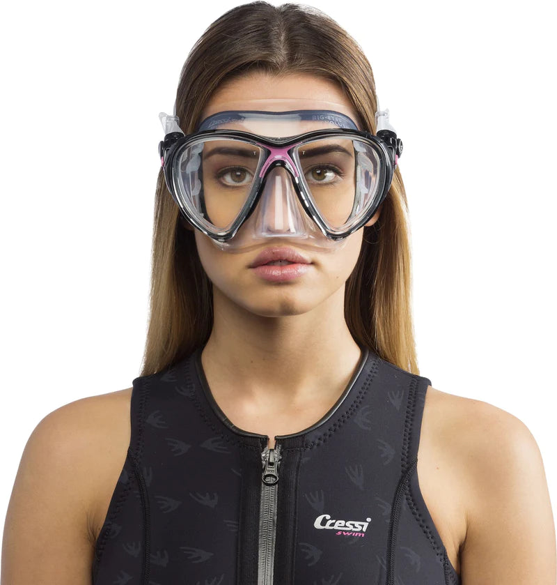 Cressi Big Eyes Evolution Mask | Modelled by adult female showing design/shape when on Front view
