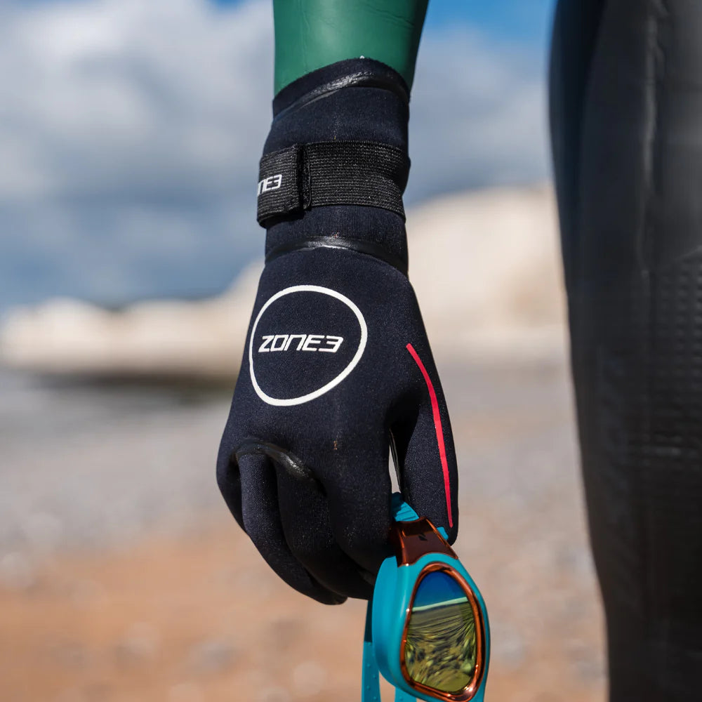 Zone3 Neoprene Heat-Tech Warmth Swim Gloves