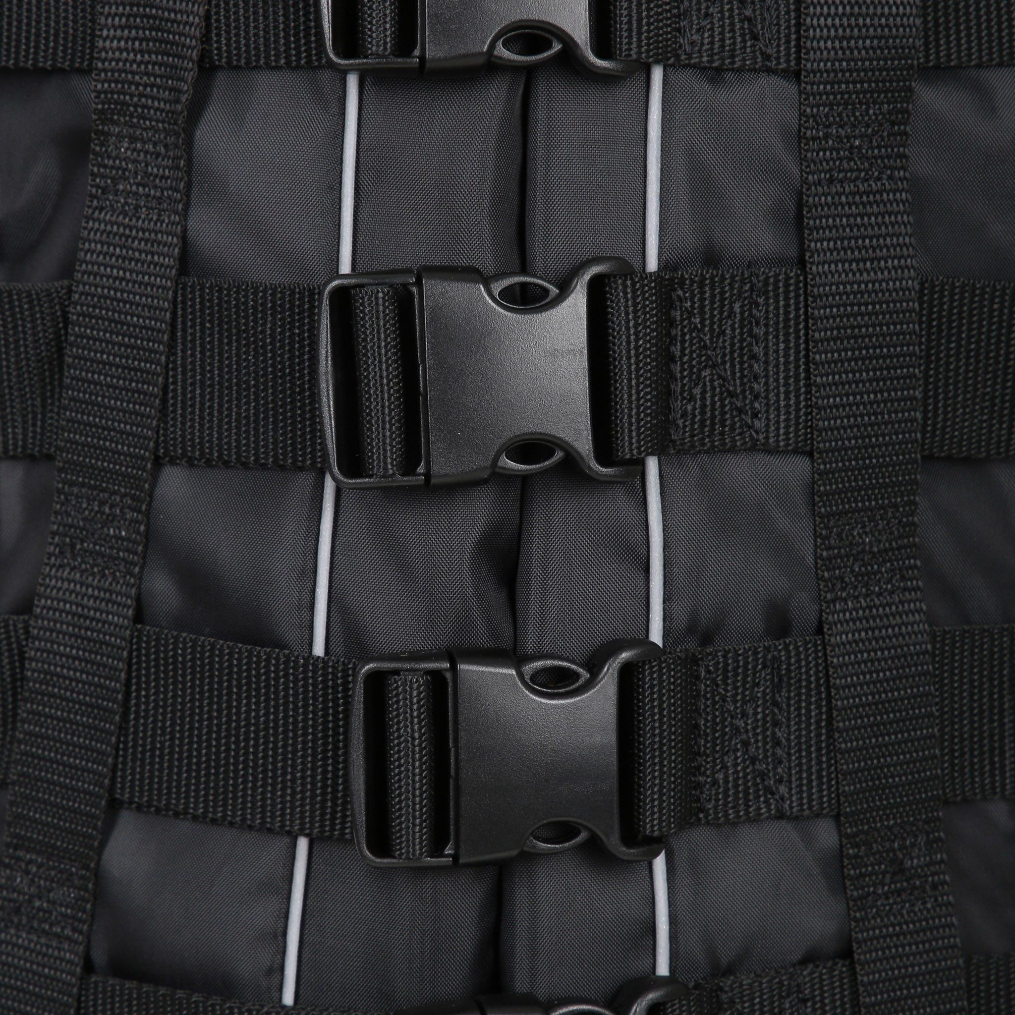 Typhoon Solva 50N Ski Buoyancy Aid | Buckle Detail