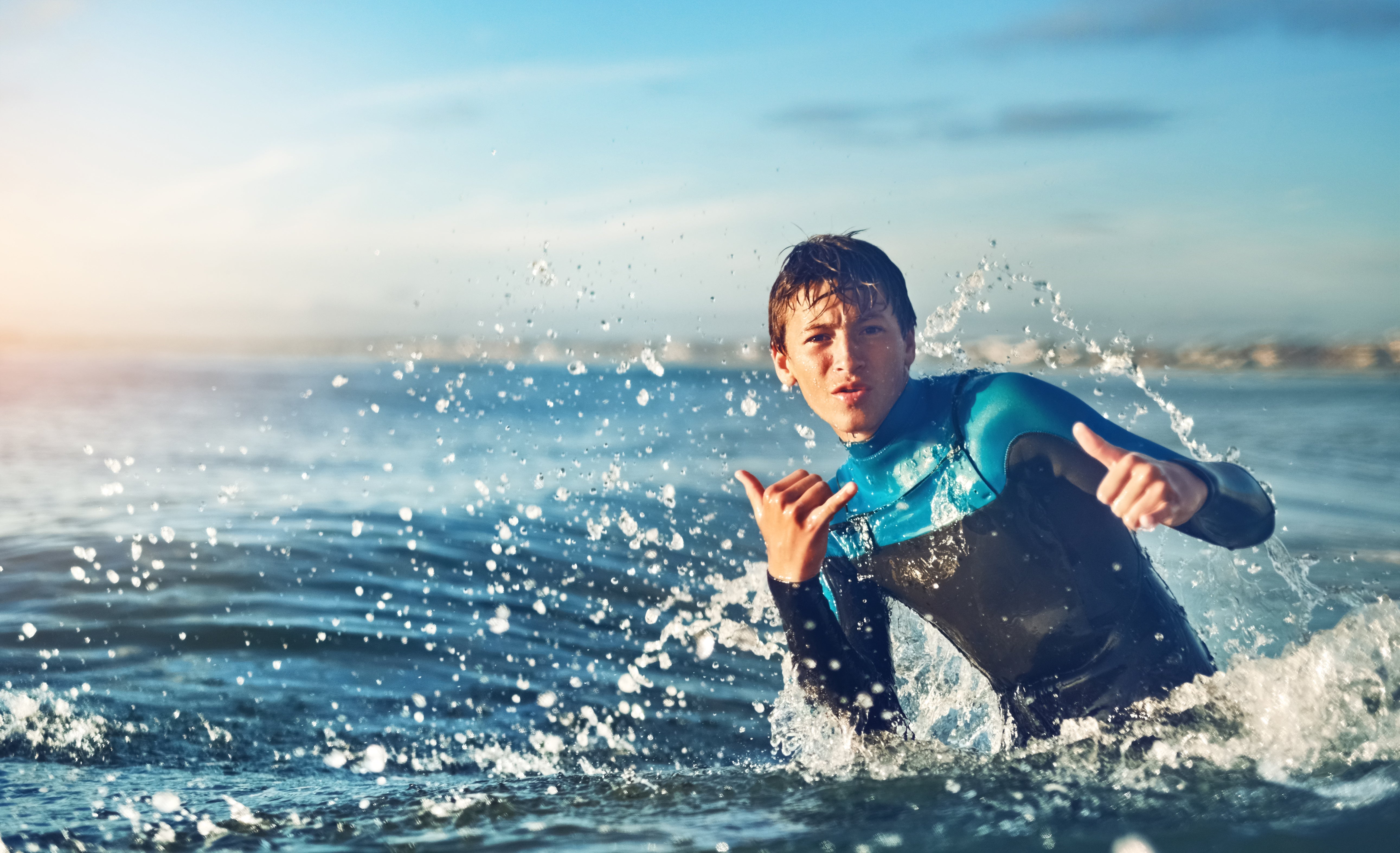 A Comprehensive Guide to Choosing the Perfect Wetsuit for Your Teen