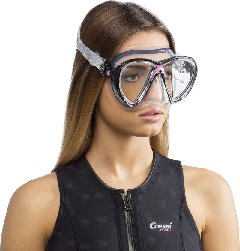 Cressi Big Eyes Evolution Mask | Modelled by adult female showing design/shape when on Side angle