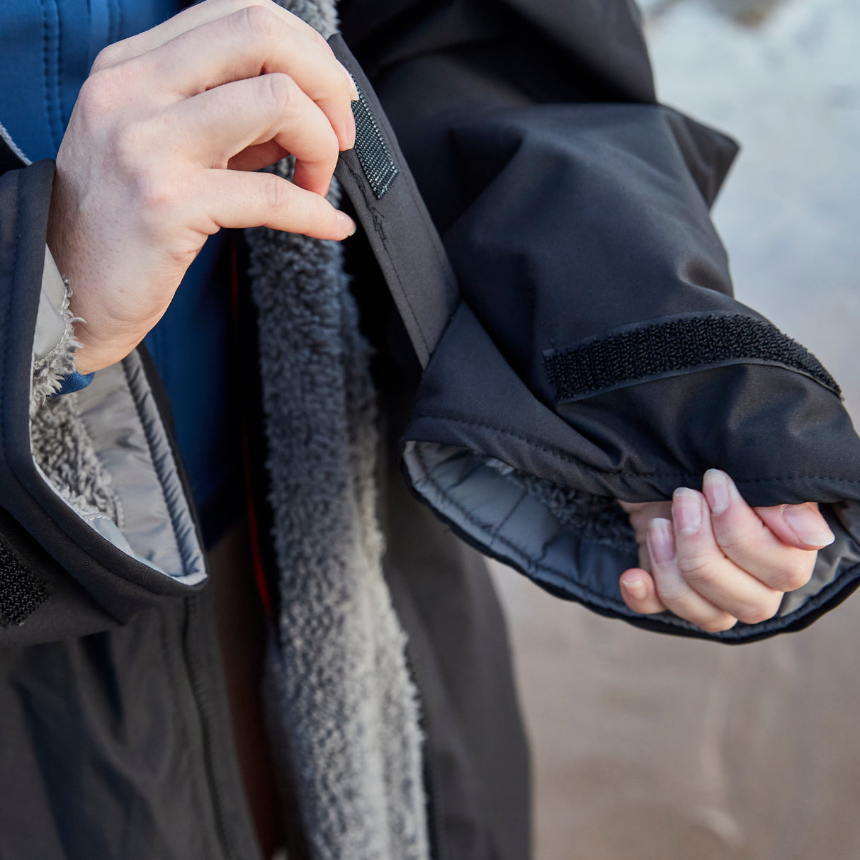 Zone3 Heat Tech Recycled Change Robe Parka Cuff Detail