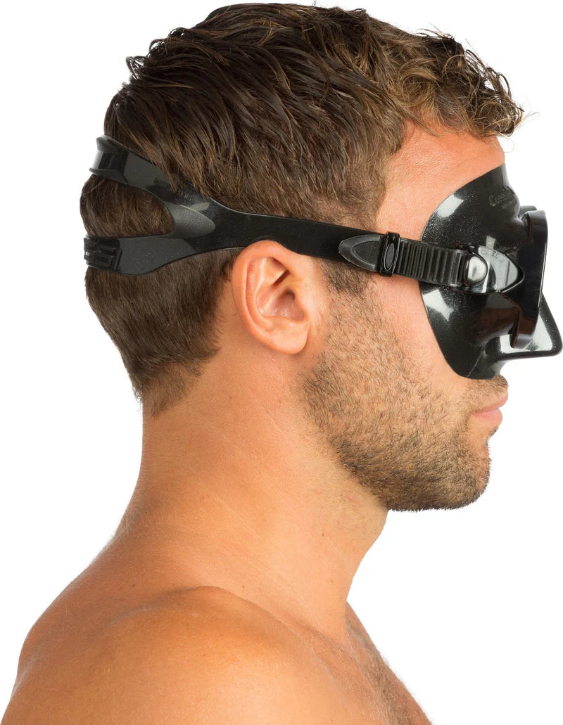 Cressi Marea Black Mask | Modelled showing side view and mask strap position