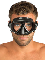 Cressi Marea Black Mask | Modelled showing front view