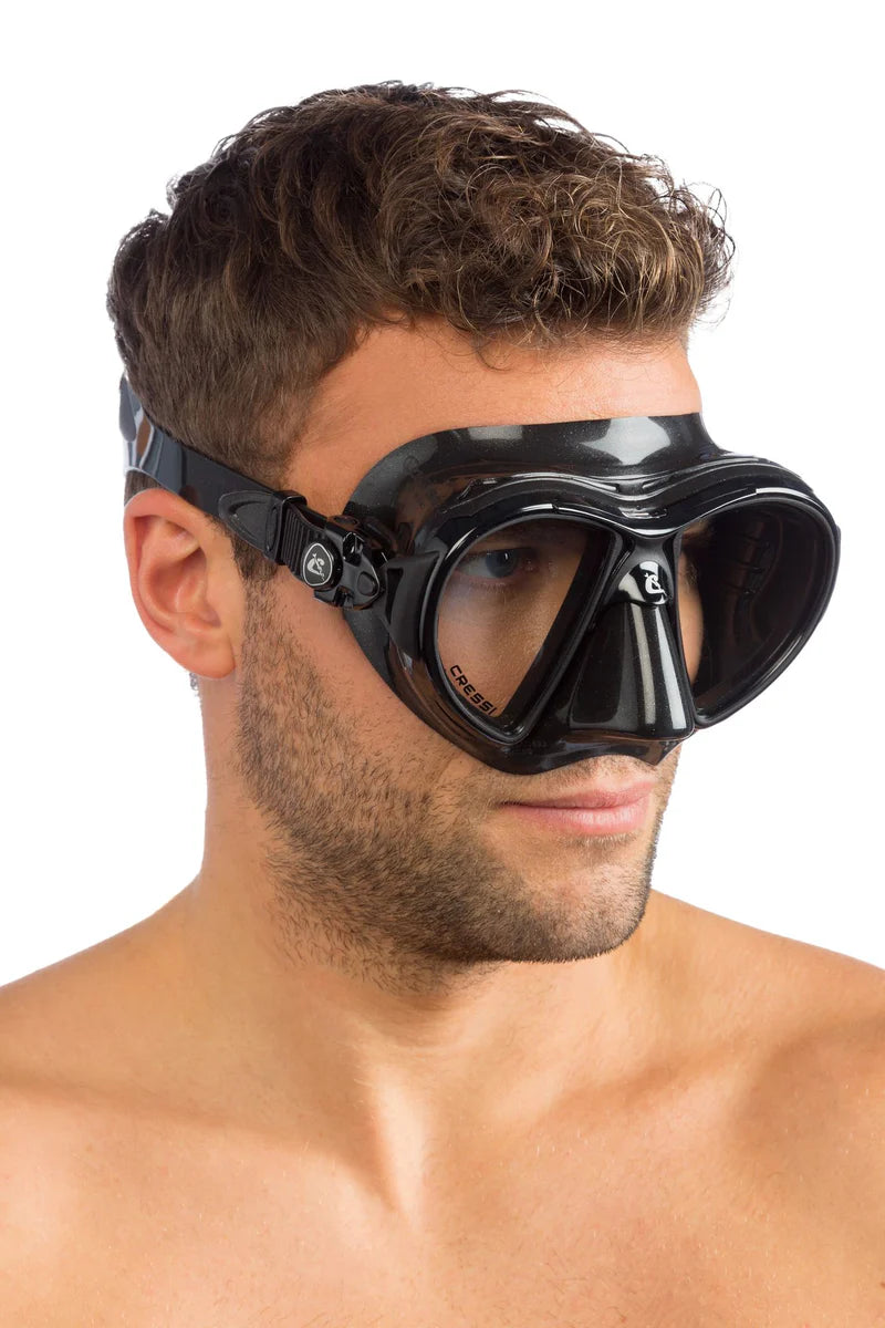 Cressi Air Black Diving Mask | Black/Black Modelled showing side view