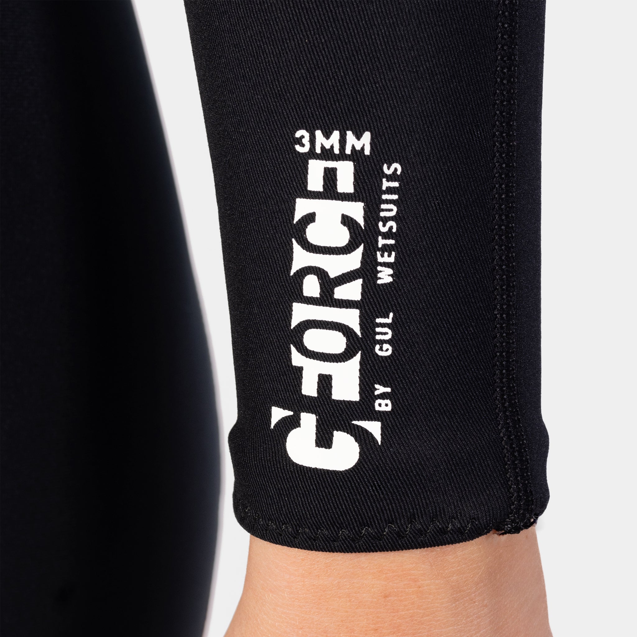 Gul G-Force 3/2mm Women's Steamer Wetsuit | Cuff Logo Detail
