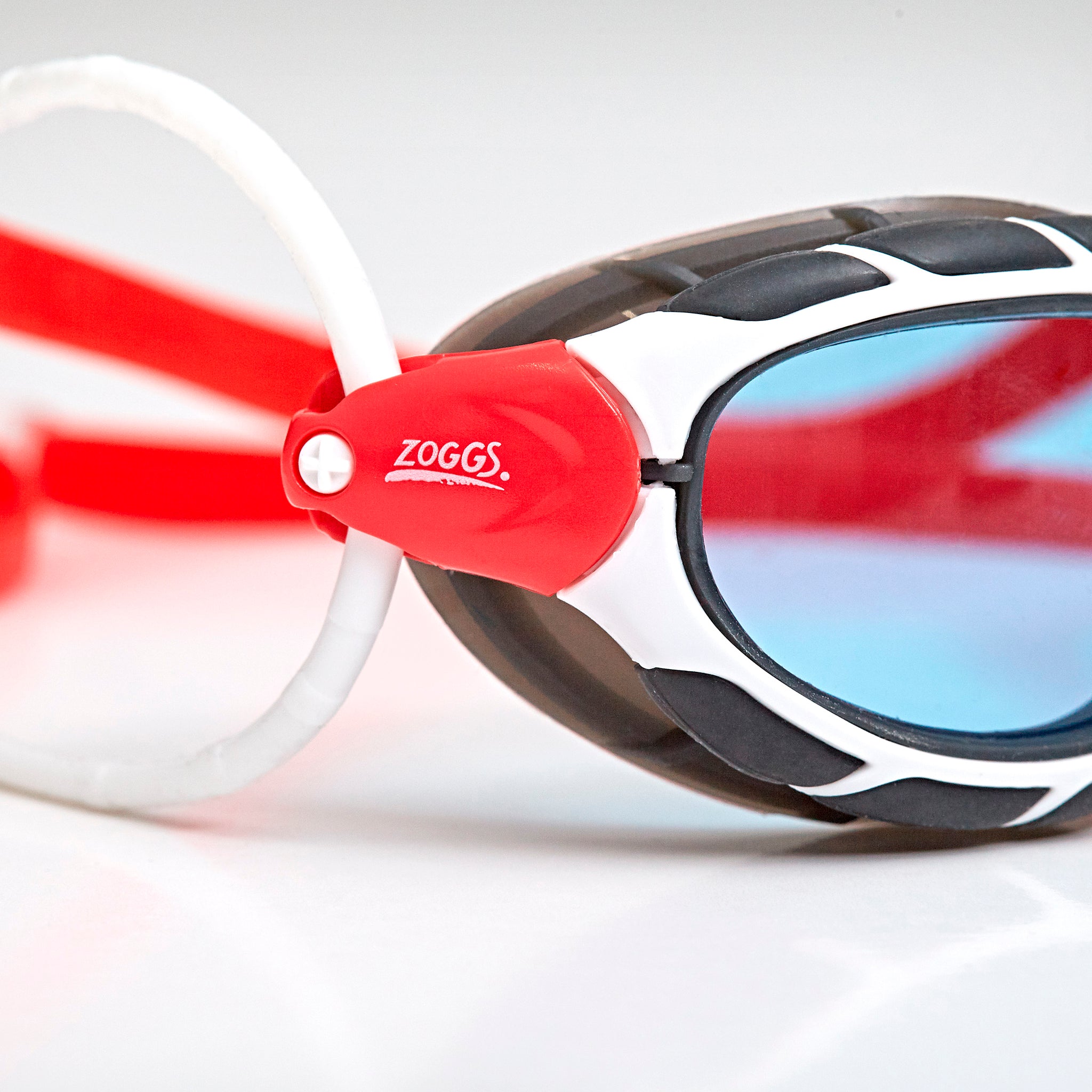 Zoggs Predator Regular Profile Fit Tinted Lenses | White/Red Detail