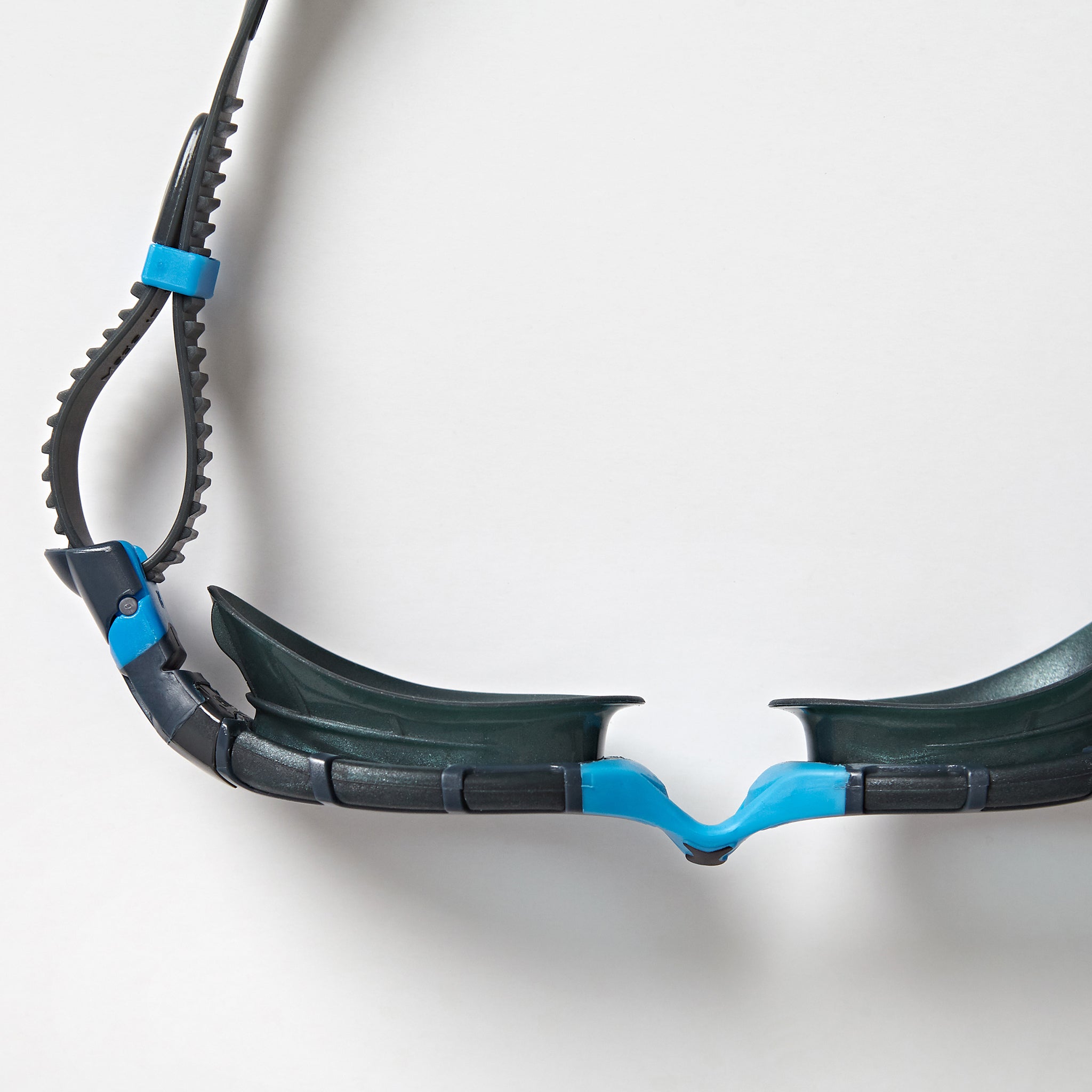 Zoggs Predator Flex Regular Profile Fit Smoke Tinted Lens | Top Detail