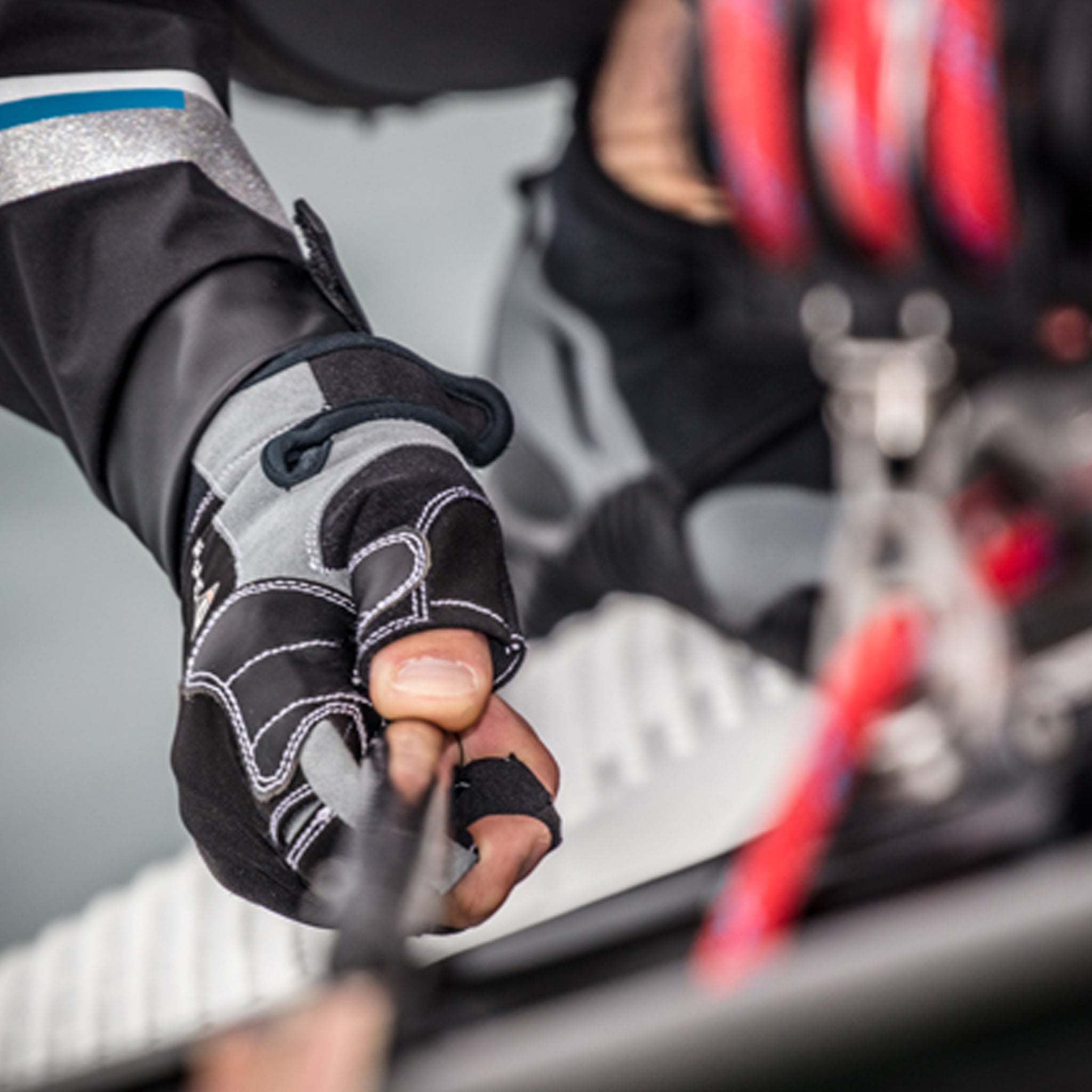 Crewsaver Short Finger Adult Sailing Gloves - Grippy Palm