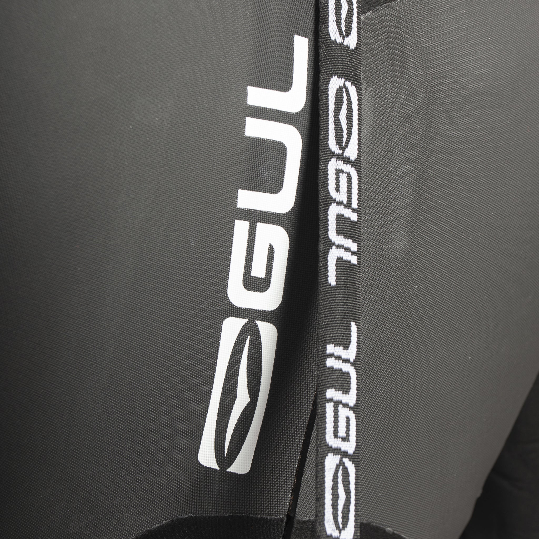 Gul Response 5/3mm Men's Wetsuit | Back detail