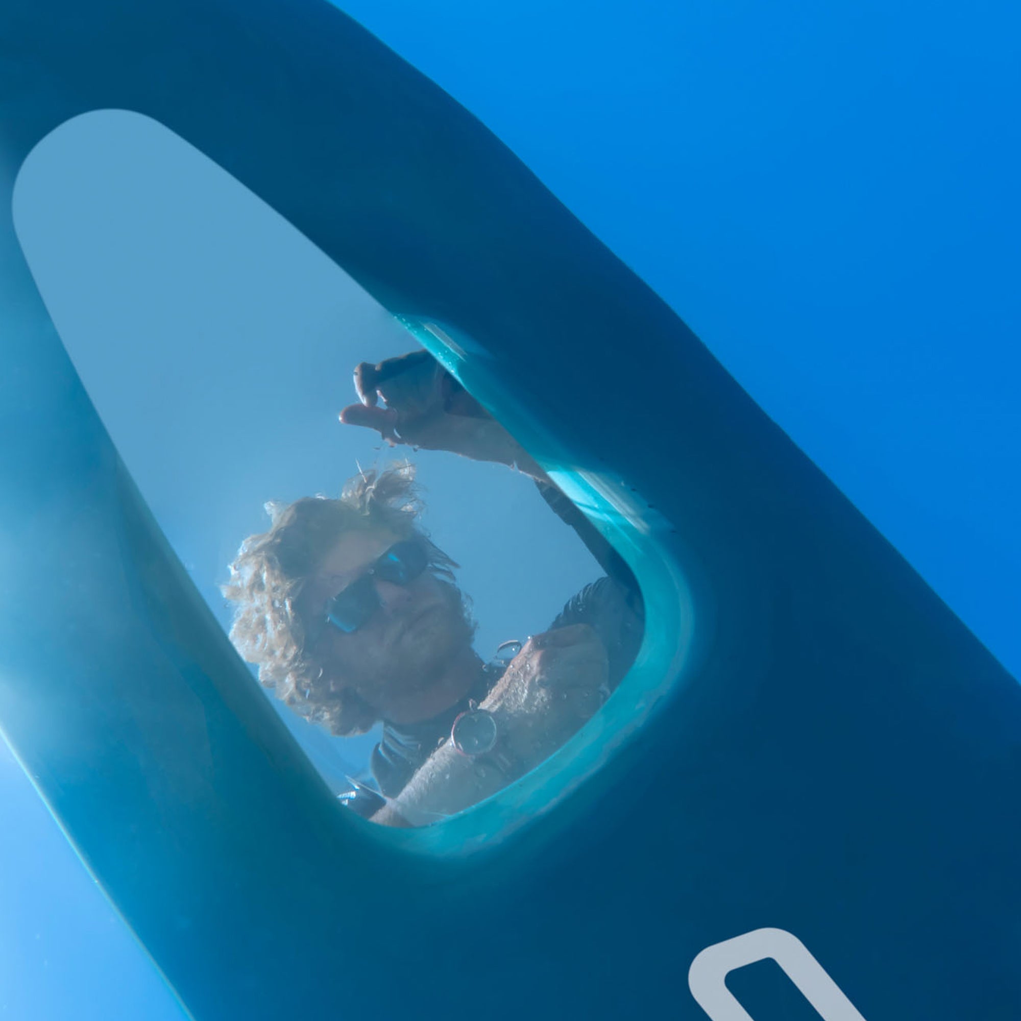 Cressi Reef Window iSUP 10' 2" Paddleboard Package | Looking Through